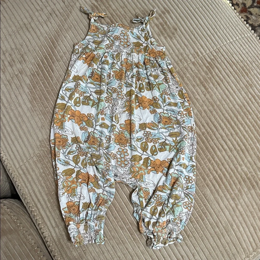 Kate Quinn Floral Romper with Adjustable Straps and snap closure Size 18-24M - Picture 6 of 6